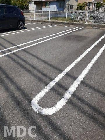 プランタンの駐車場