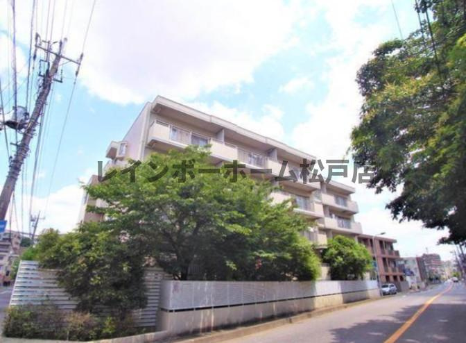 松戸市松戸の賃貸マンションの外観