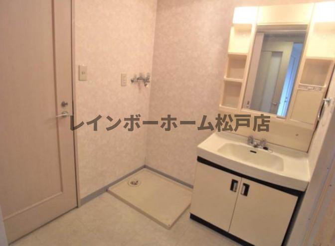 松戸市松戸の賃貸マンションの洗面所