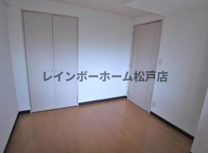 松戸市松戸の賃貸マンションの収納