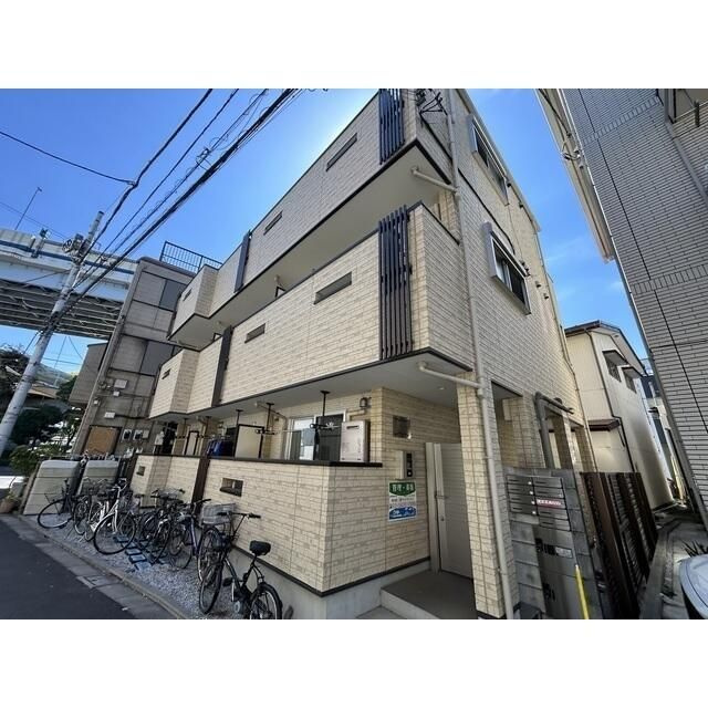 メゾンアレシア四ツ木の外観