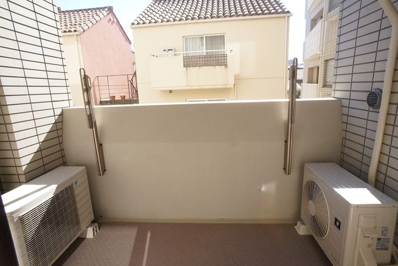 グラーサ三軒茶屋のバルコニー
