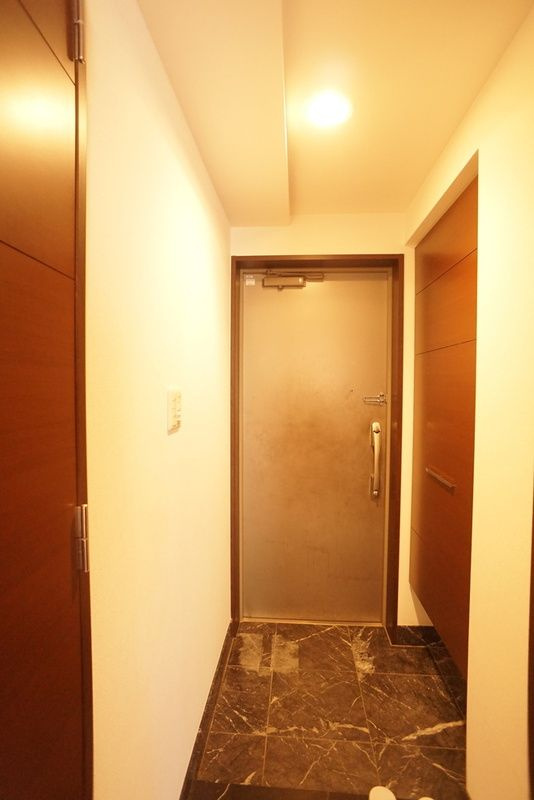 グラーサ三軒茶屋の玄関
