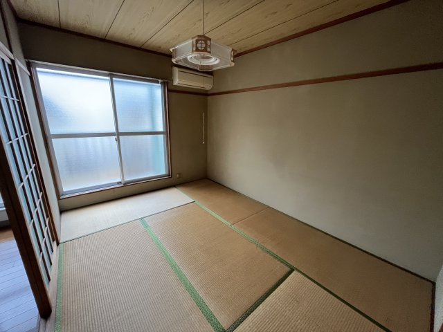 コーポ大磯の和室