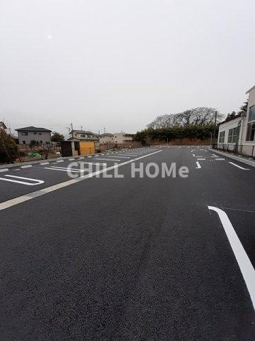 レジデンス藤岡Ⅱの駐車場|当社、チルホームのHPもご覧ください(^^)/物件情報多数♪