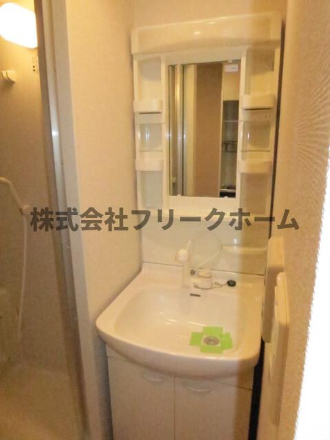小金井市東町３丁目の賃貸マンションの洗面所