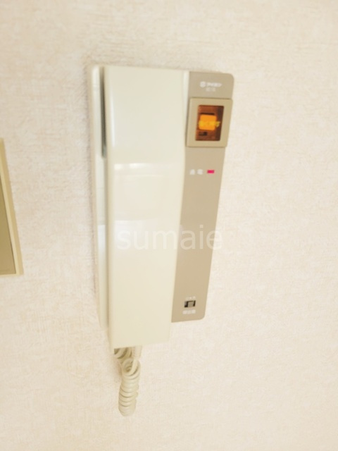 ロワイヤル東井堀12のセキュリティ|インターフォン付いてます。