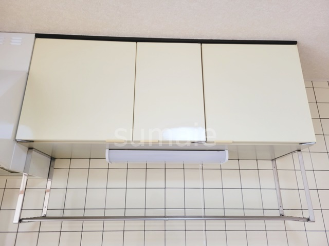 ロワイヤル東井堀12のキッチン|収納充実してます。