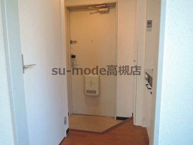 北園マンションの玄関