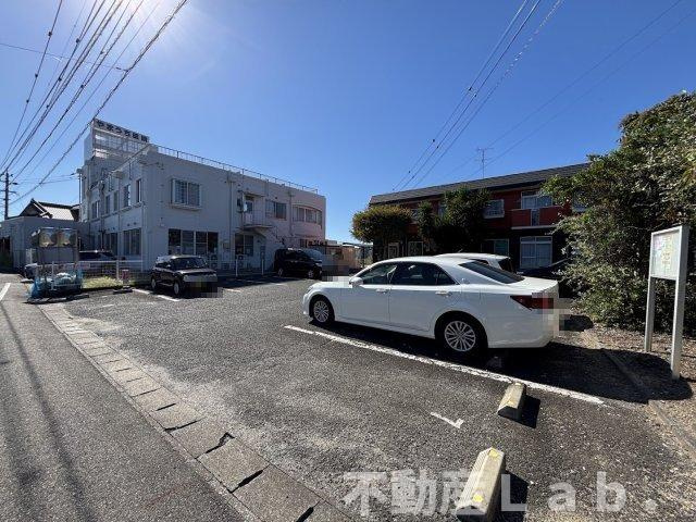 ダイトウハイツの駐車場