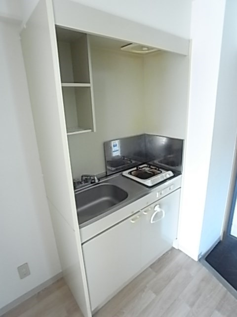 尼崎市水堂町３丁目の賃貸マンションのキッチン