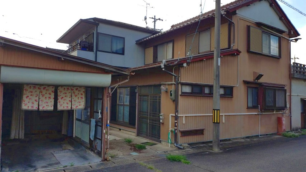 関市桜本町　戸建ての外観