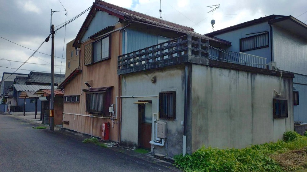 関市桜本町　戸建ての外観