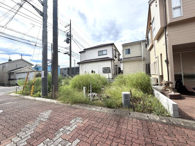 越谷市宮本町１８期１号棟リガーレ　新築戸建の外観|綺麗に区画整理された施工前エリア。日々の生活イメージを膨らませながら現地をご覧いただけます。