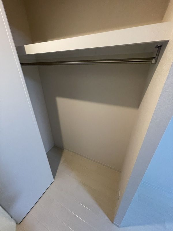 東村山市久米川町４丁目の賃貸マンションの収納