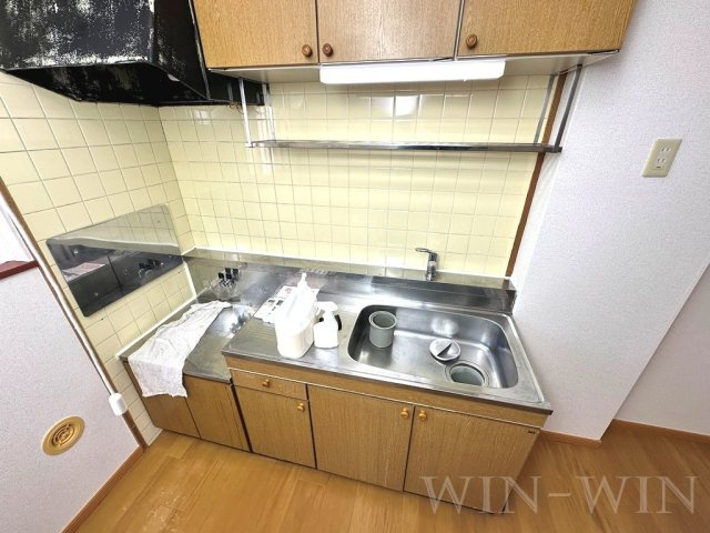 クレストールオヨベのキッチン|イメージ（同建物内別部屋の写真です）