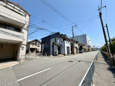 【前面道路含む現地写真】 | 松屋町１丁　中古一戸建 | 【TVモニター付きインターフォン】防犯設備として欠かせないTVモニター付きインターフォンがあります♪