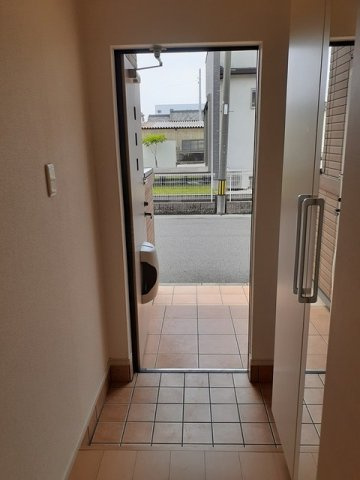ペルル．Ｋ　　刈谷市近郊の賃貸ならクラスホーム刈谷店の玄関|きれいな玄関です