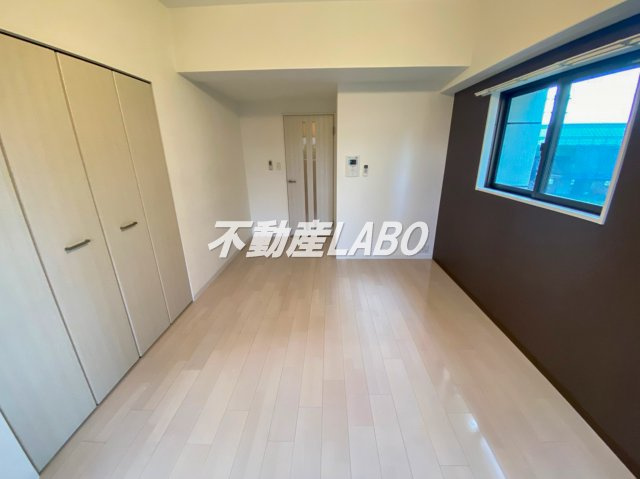 Luxe難波西Ⅱの洋室