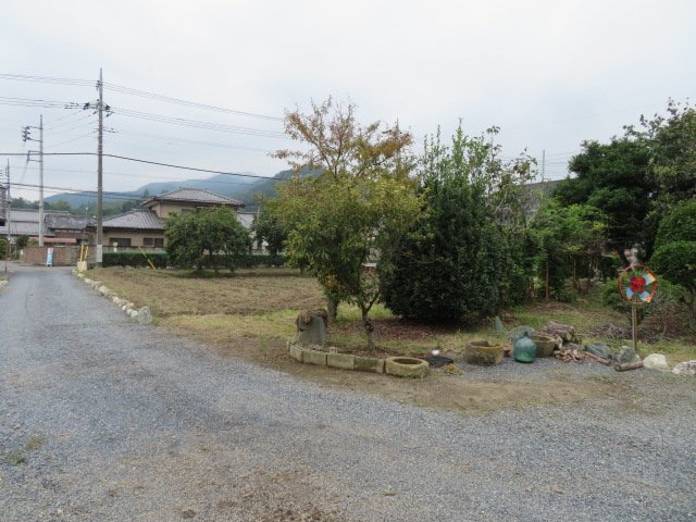 藤岡市三本木　中古399の庭