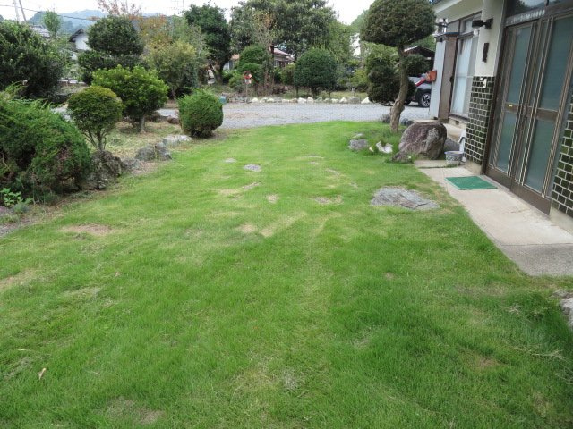 藤岡市三本木　中古399の庭