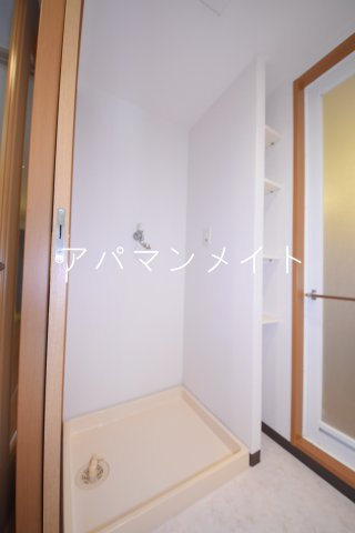 【設備】 | ヴィルヌーブ東戸塚プレジール | 室内洗濯機置場になります