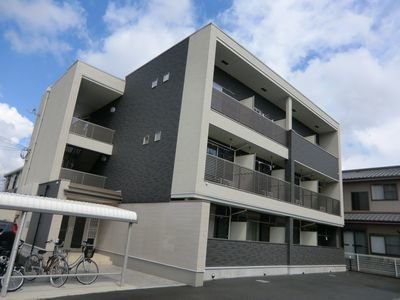 【外観】 | イッピータウン | 落ち着いた雰囲気の外観です