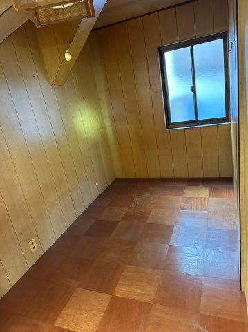 愛知県知多郡南知多町 中古戸建の洋室|個人の部屋や寝室として使える洋室です