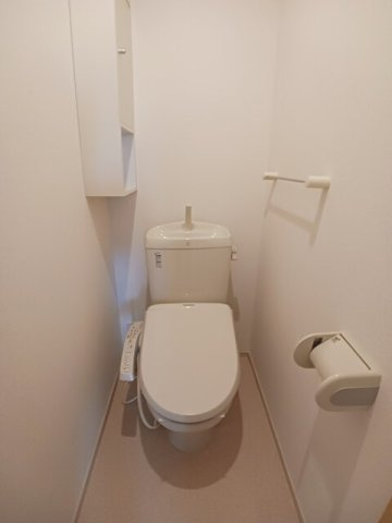 シンプルで使いやすいトイレです