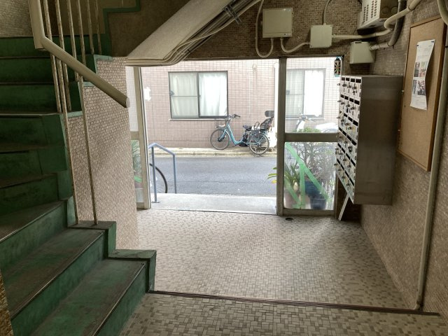 第一福原マンションのエントランス