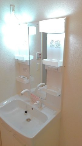 ジュ・セイル　　刈谷市近郊の賃貸ならクラスホーム刈谷店の洗面所|ゆったりとスペースのある洗面所