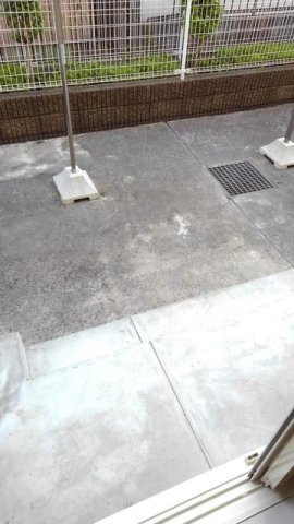 陽当たり良好なバルコニーです