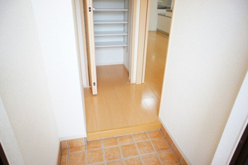 ゆったりとした玄関です