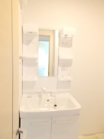 コンパクトで使いやすい洗面所