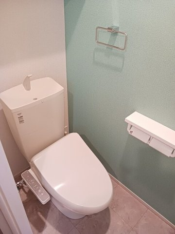 シンプルで使いやすいトイレです
