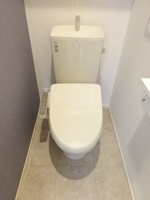 ゆったりとした空間のトイレです