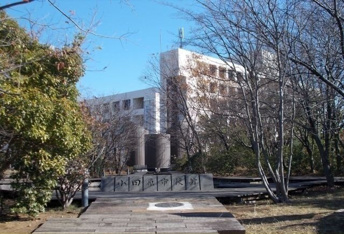 小田原市役所まで1100m