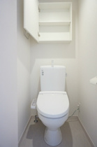 コンパクトで使いやすいトイレです