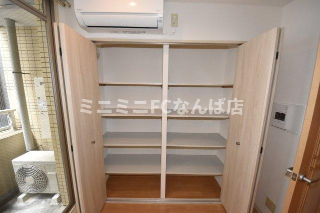 キャピトル靱本町の収納