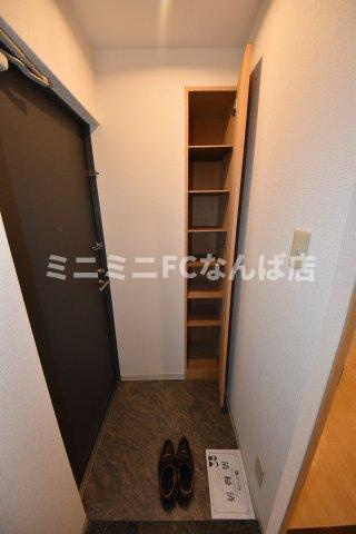 キャピトル靱本町の玄関