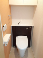 ゆったりとした空間のトイレです