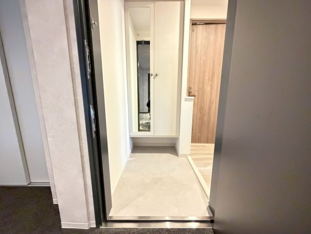 ルフォンプログレ南森町の玄関