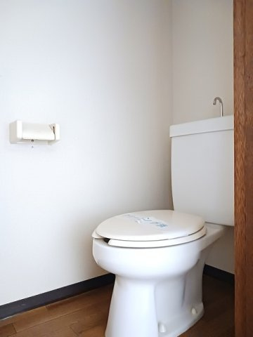 シンプルで使いやすいトイレです