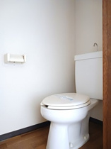 シンプルで使いやすいトイレです