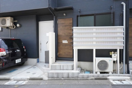 清潔なエントランスです
