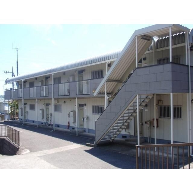 横浜市戸塚区戸塚町のアパートの外観