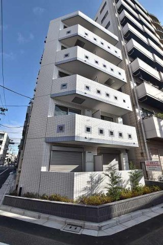 イストワールの外観