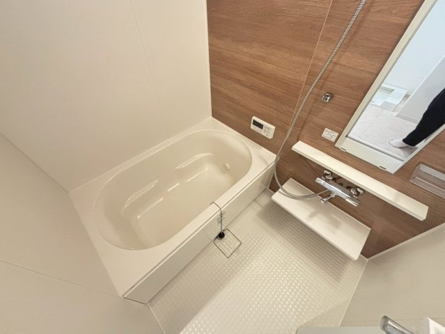 KGソフィアアベノ播磨町の浴室|※写真反転