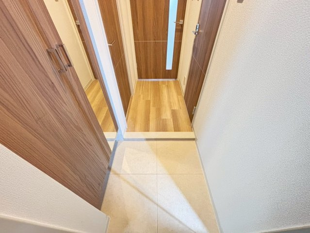 KGソフィアアベノ播磨町の玄関|※写真反転
