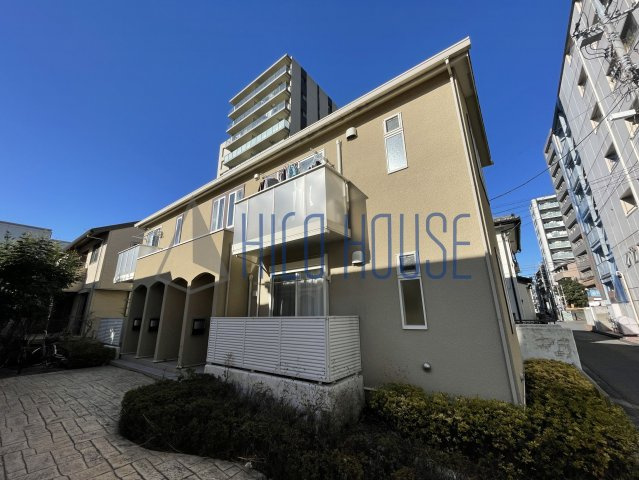 Garden Avenue A棟の外観